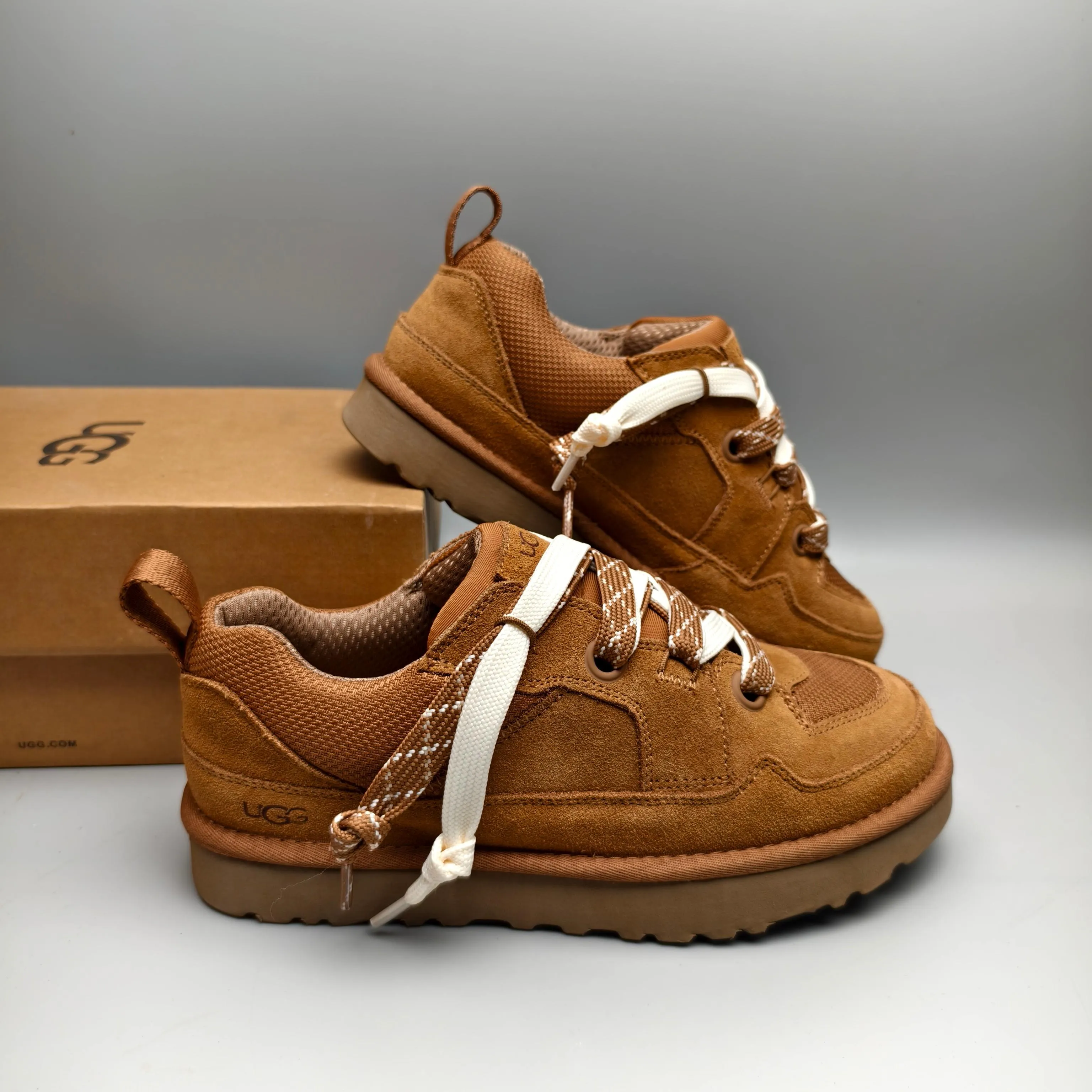 💰560 UGG sheepskin all-in-one snow boots 8890 Spring and summer mesh sports and leisure style Color: Sand, Maroon, Black Size: 35-41?